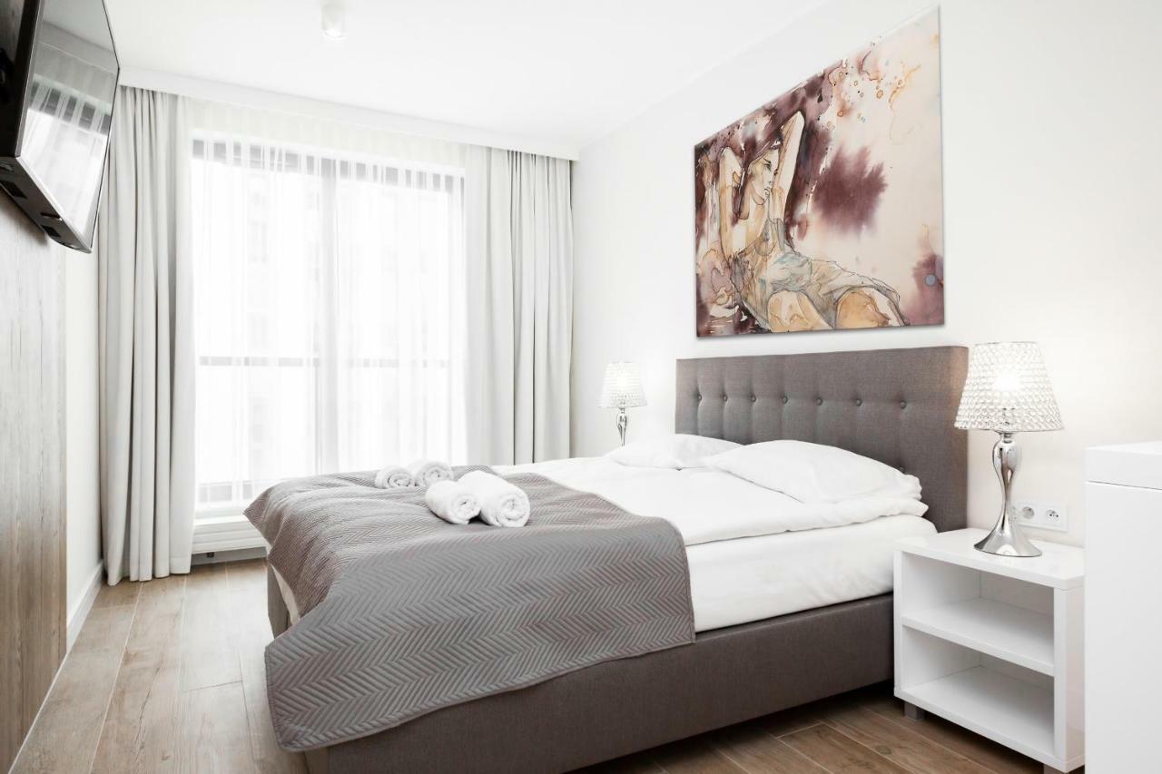 Apartments Warsaw Dzielna By Noclegi Renters Exteriör bild